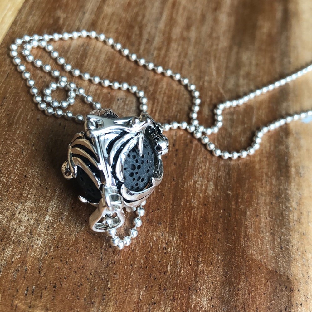 Aroma diffuser necklace - Picture 5 of 6
